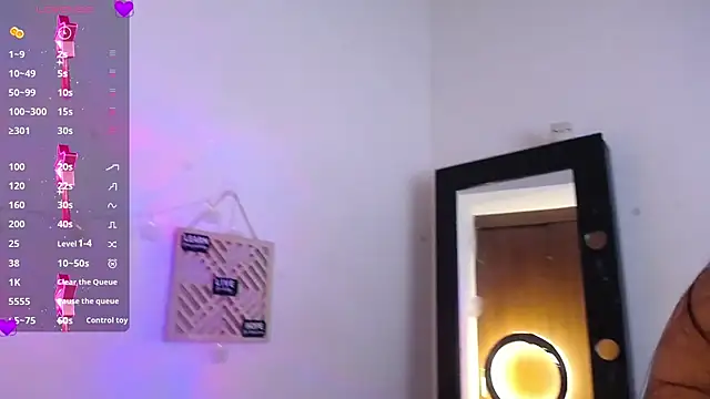 Cute_hornyy1 live sex cam