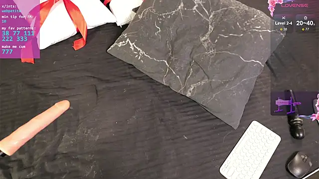 webpetite live sex cam