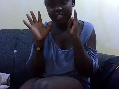 Sweetcecie01's cam snapshot