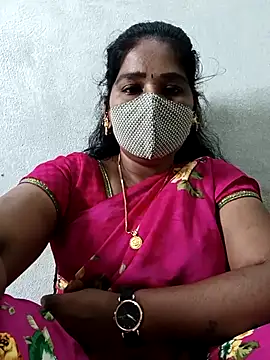 MaaliiiPonuTamil's cam snapshot