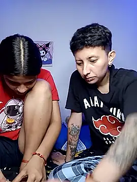 Mei_and_Gaby's cam snapshot