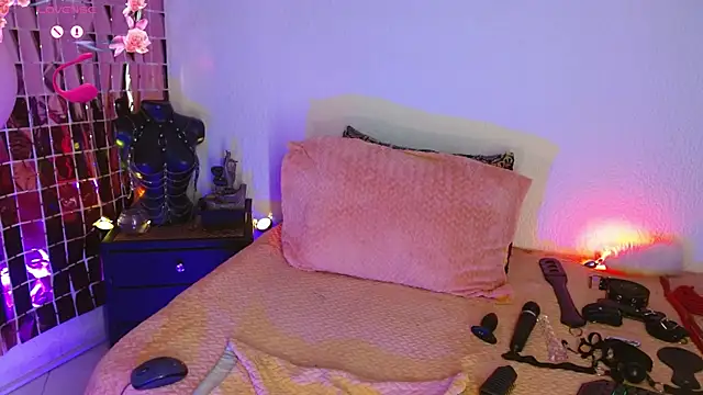 Jeanineescott's cam snapshot