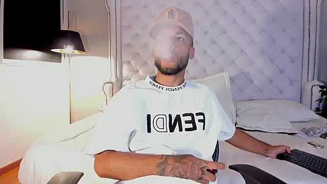 Thiagoferreti live sex cam