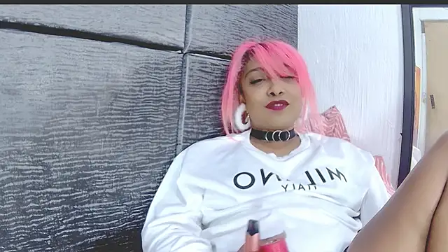 Indianbrownie's cam snapshot