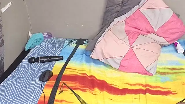 spicybootie's cam snapshot