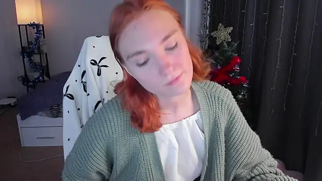 ReddHotPipper's cam snapshot