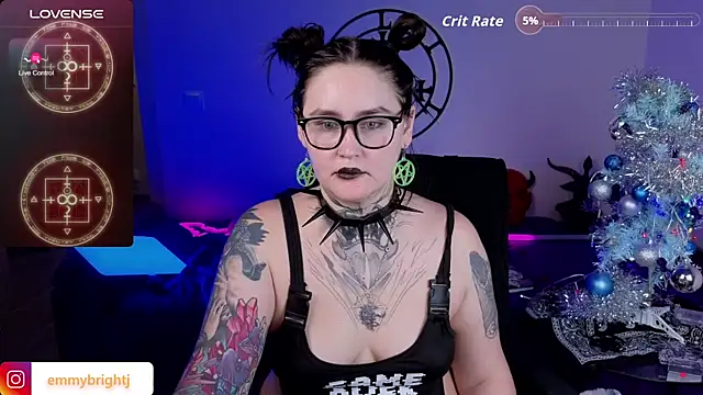 Emmybrightj_'s cam snapshot