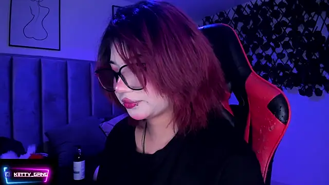 Kitty_Gang's cam snapshot