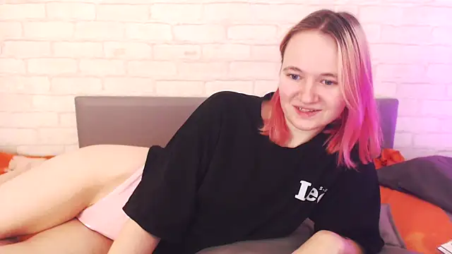 Ericha_Stone's cam snapshot