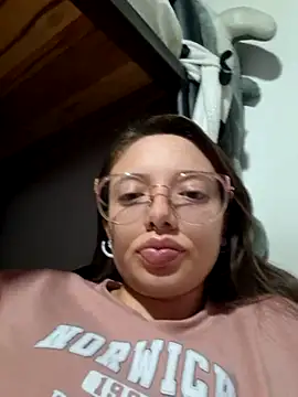 linda-schmidt's cam snapshot