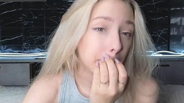 EngelFugler live sex cam