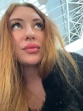 AndreaMood live sex cam