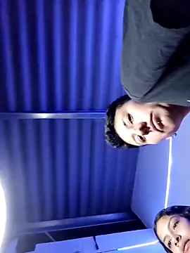 Mei_and_Gaby's cam snapshot