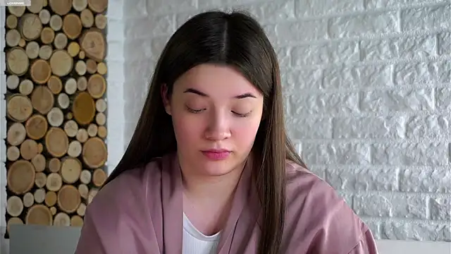 LowOncoming live sex cam