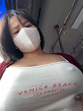 May-Squirt live sex cam