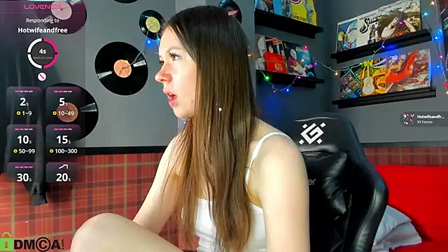 Nicole_Charm's cam snapshot