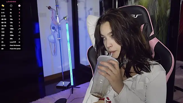 MarinaNTMU's cam snapshot