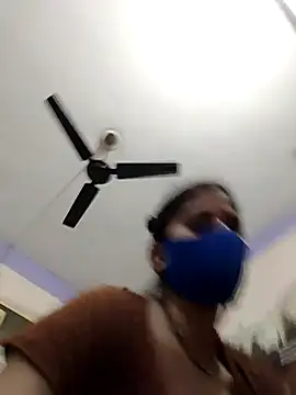 Maahi-Queen's cam snapshot