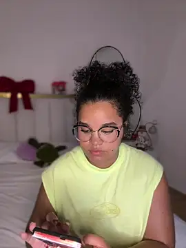 Lucy_wilson5 live sex cam