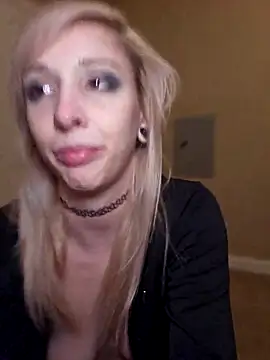 AmethystFoxx live sex cam