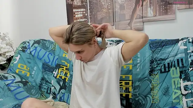 Tenderly_Sophie's cam snapshot