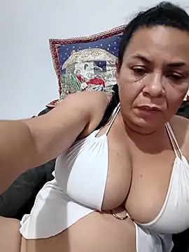 AnittaTettona live sex cam