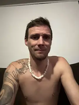 Stillhard8925 live sex cam