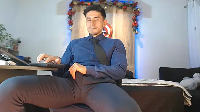 Andrew_4_ live sex cam