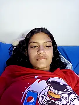 Mei_and_Gaby's cam snapshot