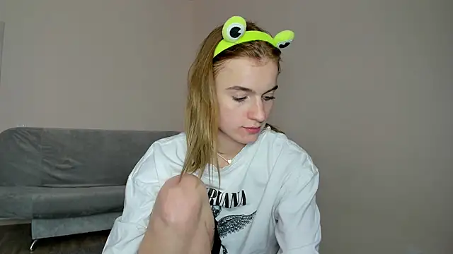 Stacey_Brown's cam snapshot