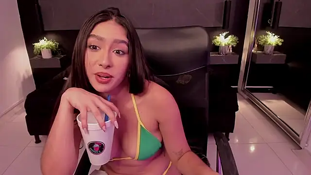 Danielacossio's cam snapshot