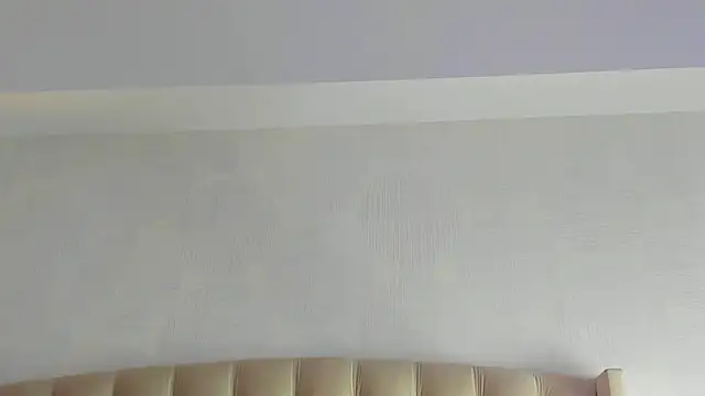 AprilHadid's cam snapshot