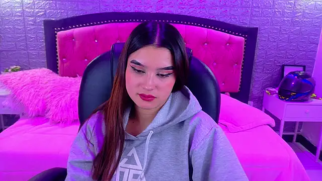 Natalie_loffreda's cam snapshot