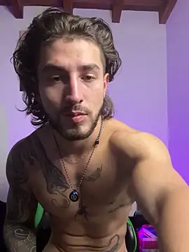 Valentino_Xander live sex cam