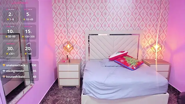 TATIGOLD2 live sex cam