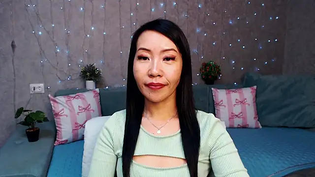 LiaPak's cam snapshot