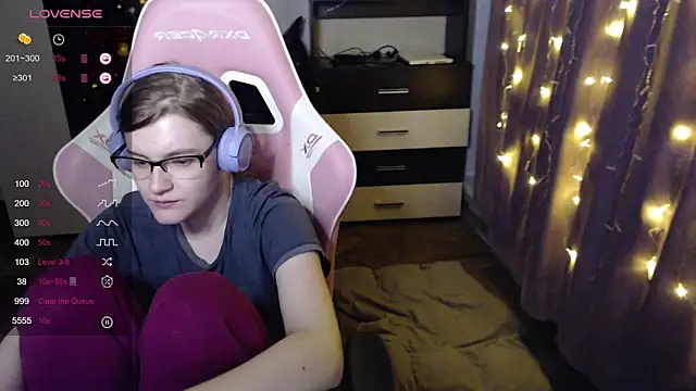 Tomato_Tease's cam snapshot