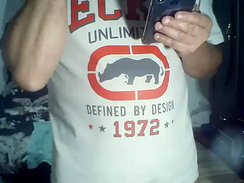 Latinjim29's cam snapshot