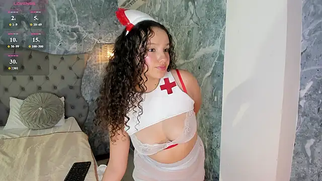 LucyLovelyy's cam snapshot