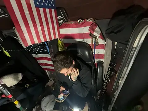 XMeF10's cam snapshot