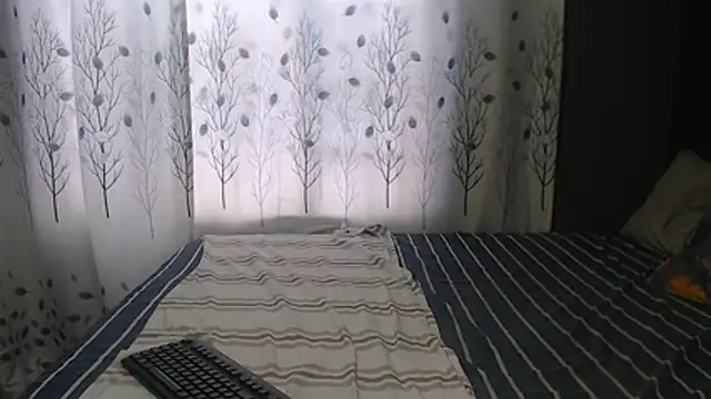 SEXYHUGEASS21's cam snapshot