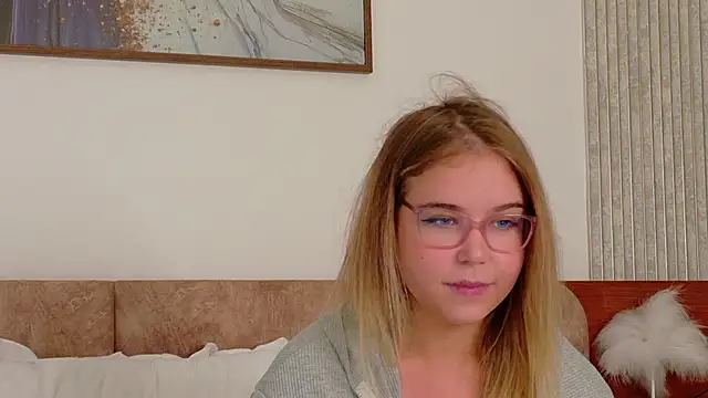 Lilith_Bonheur live sex cam