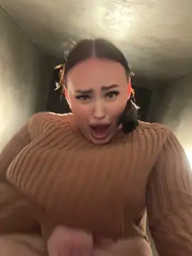 KiraSunshine's cam snapshot