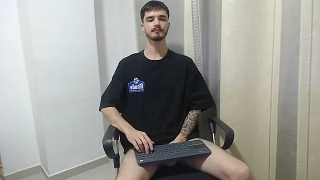 Aleex_Miller's cam snapshot