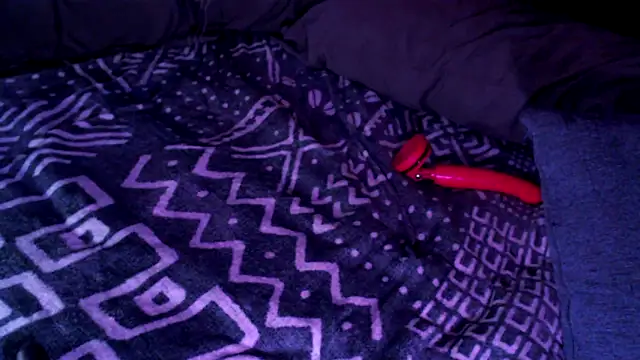 SpunsieLove live sex cam