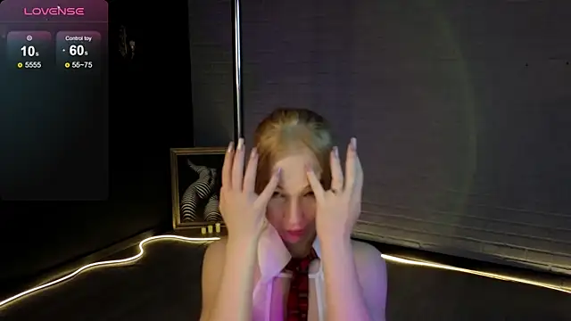 LisyaFox's cam snapshot