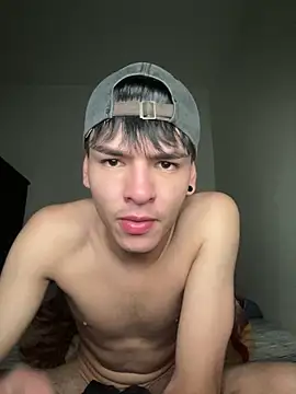 ErickRojass3 live sex cam