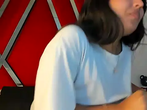 Laly_cherry_ht's cam snapshot