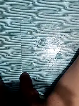 FloweredShallow live sex cam