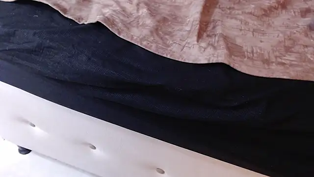 SantiOlsen live sex cam